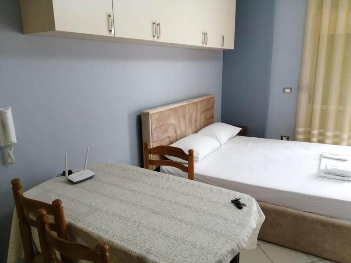 Lungomare Apartament Sea View Vlorë Esterno foto
