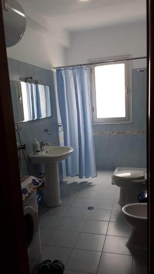 Lungomare Apartament Sea View Vlorë Esterno foto