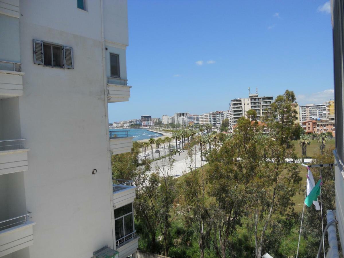 Lungomare Apartament Sea View Vlorë Esterno foto